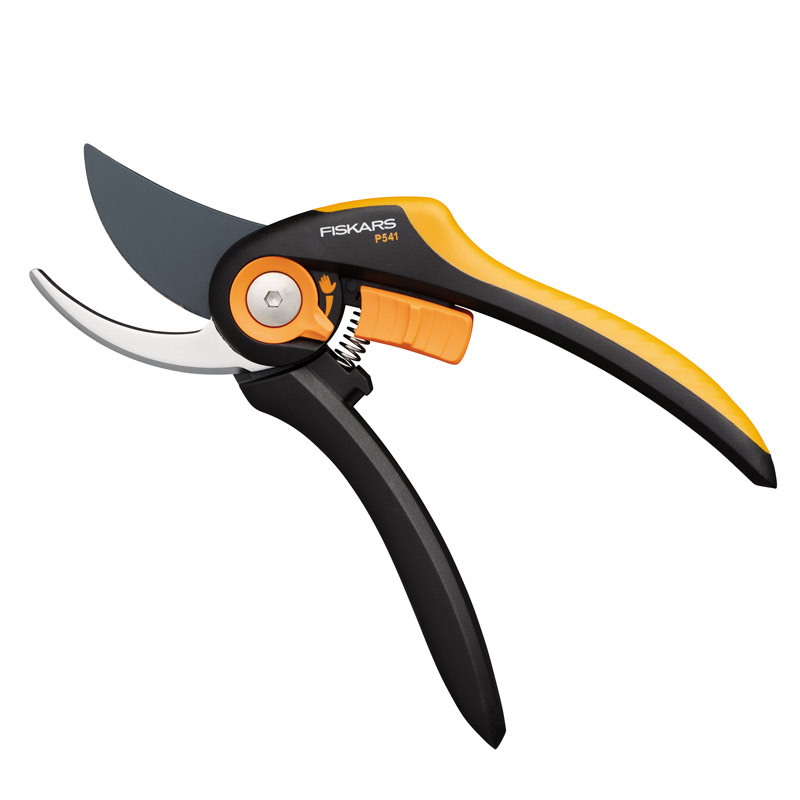 Fiskars Plus SmartFit Gartenschee By P541 02